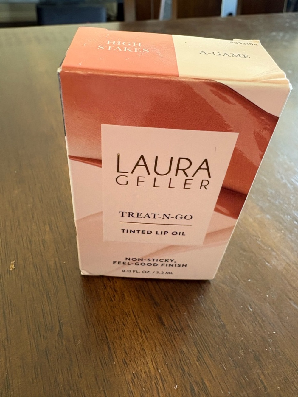 LAURA GELLER 4 TINTED LIP OILS 
LOT OF 2